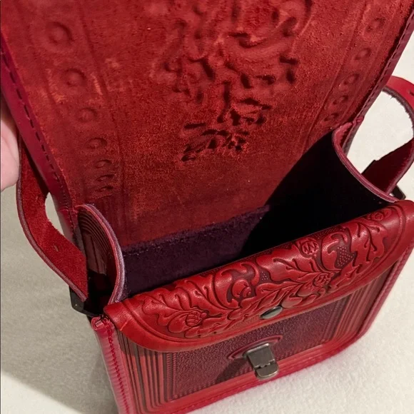 Tooled leather bag red Embossed Crossbody Bag hand crafted unique Ukraine - Picture 7 of 12